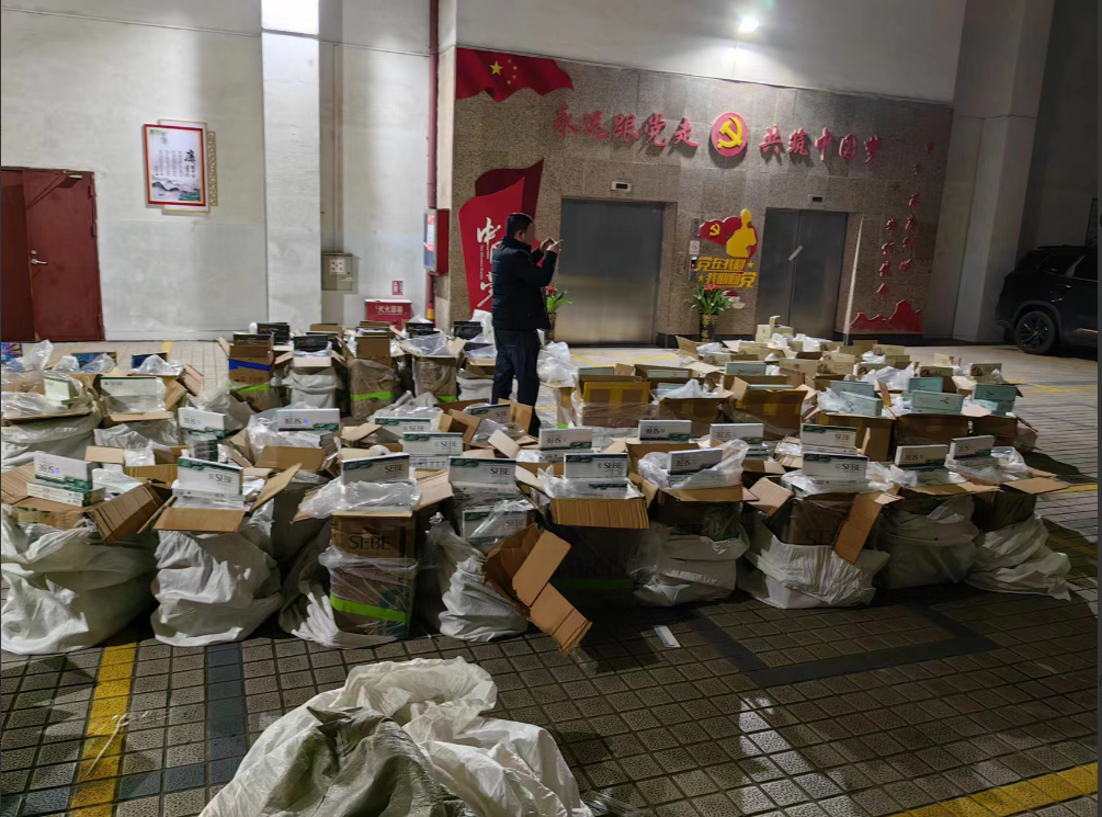 涉案超百万元！一批货用编织袋伪装，在柳州高速口附近被拦截